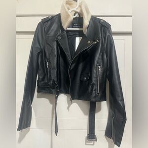 Leather jacket with fur lining